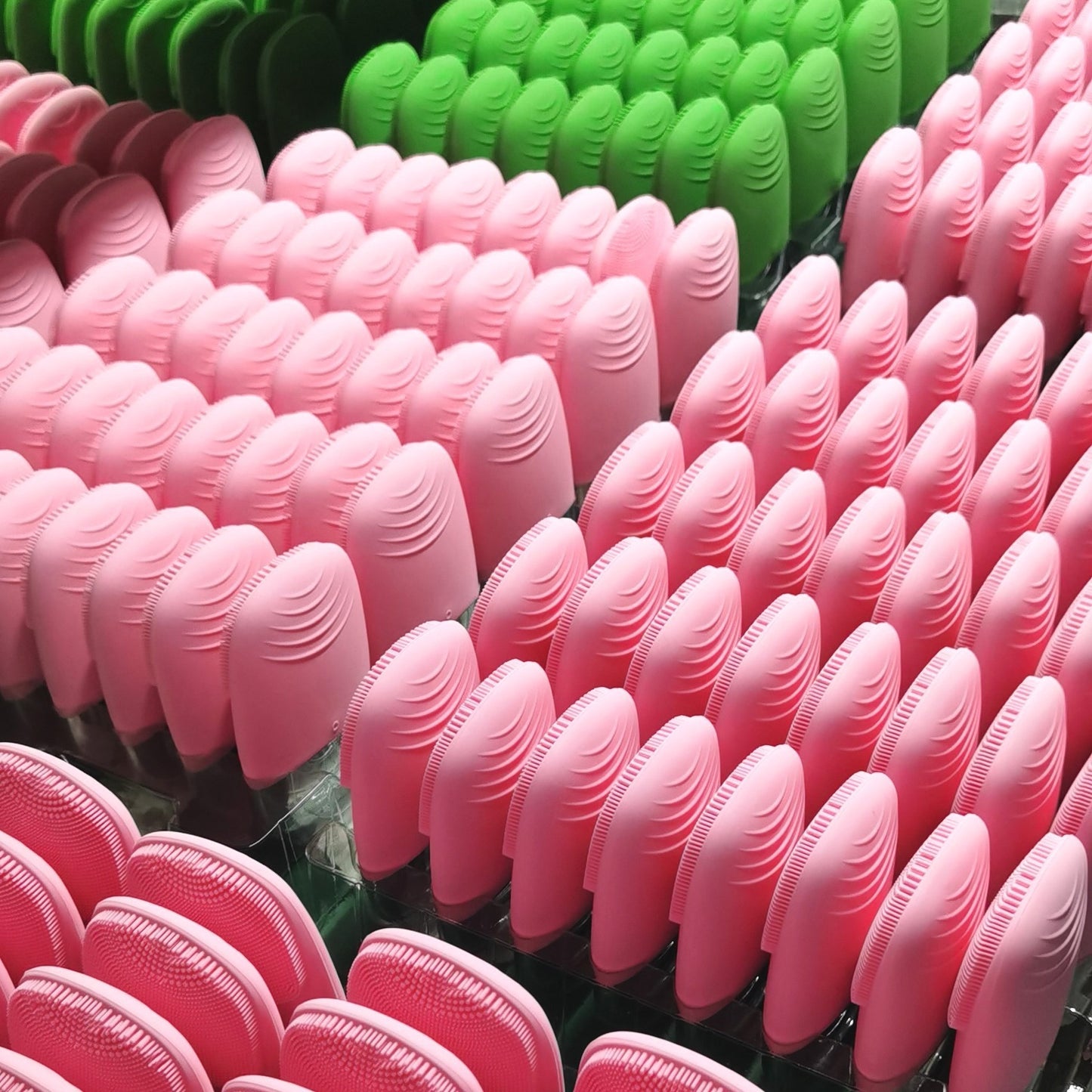 Electric Mini Silicone Facial Cleansing Brush and Skin Massager